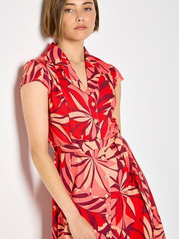 Robe ' ' Apricot en rouge