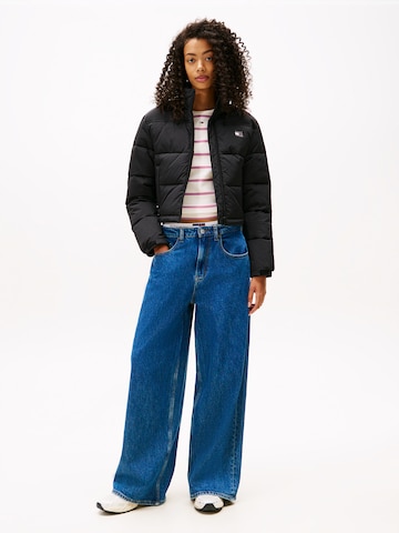 Tommy Jeans Демисезонная куртка в Черный