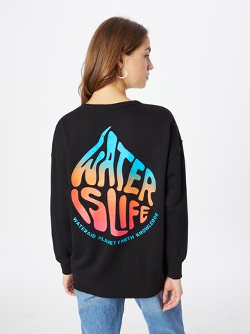 KnowledgeCotton Apparel Sweatshirt 'WATERAID'  (GOTS) in Schwarz