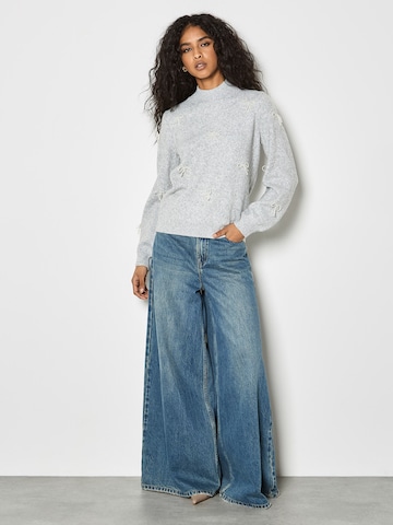 Apricot Sweater in Grey