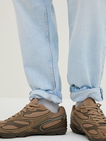 Largi Jeans de la Bershka pe albastru