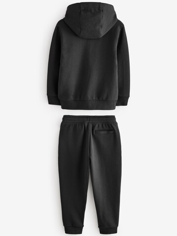 Set Next en noir