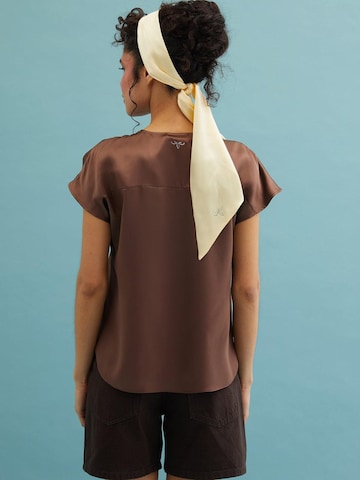 Chemisier SILK & CASHMERE en marron