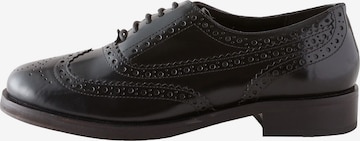 Next Nauhakengät värissä musta: etupuoli