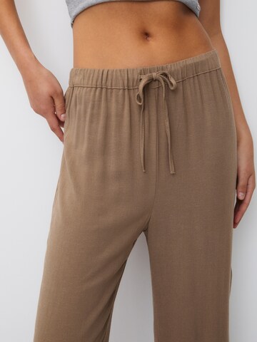 Pull&Bear Loosefit Hose in Braun