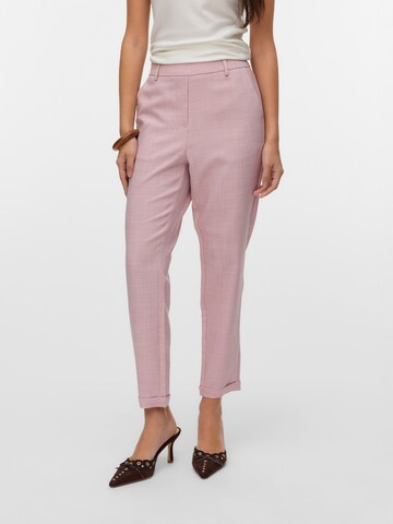 Tapered Pantaloni 'VMCASSIDY' di VERO MODA in rosa: frontale