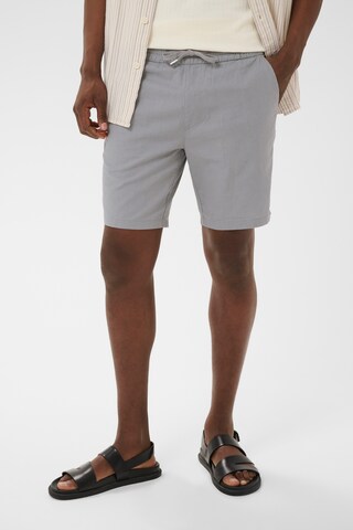 Matinique Regular Hose 'Barton' in Grau: Vorderseite
