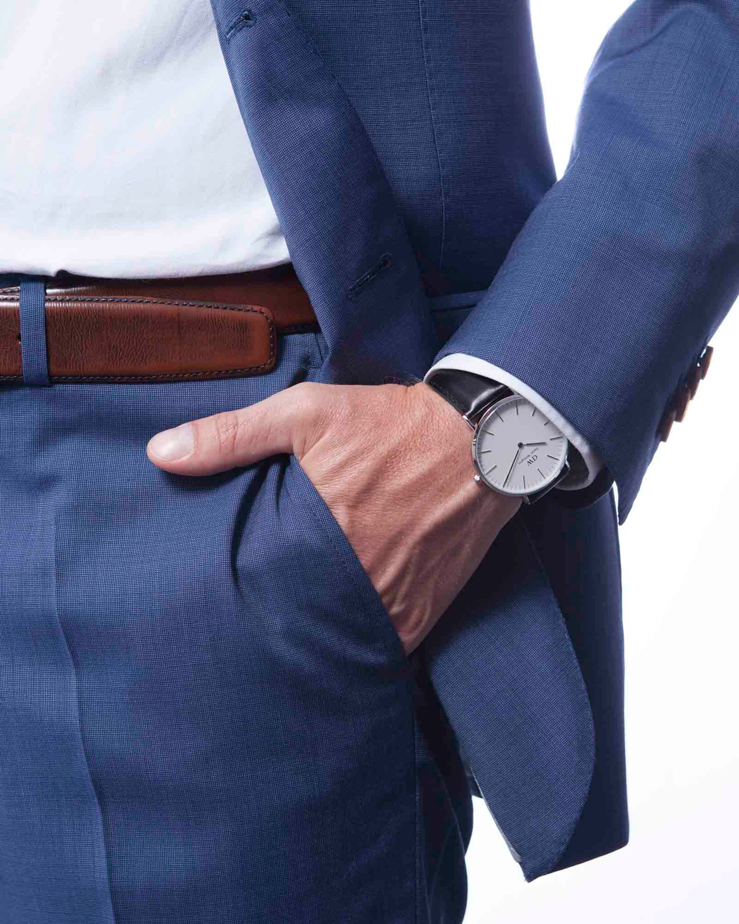 Daniel Wellington Analog Watch 'Sheffield' in Black: front