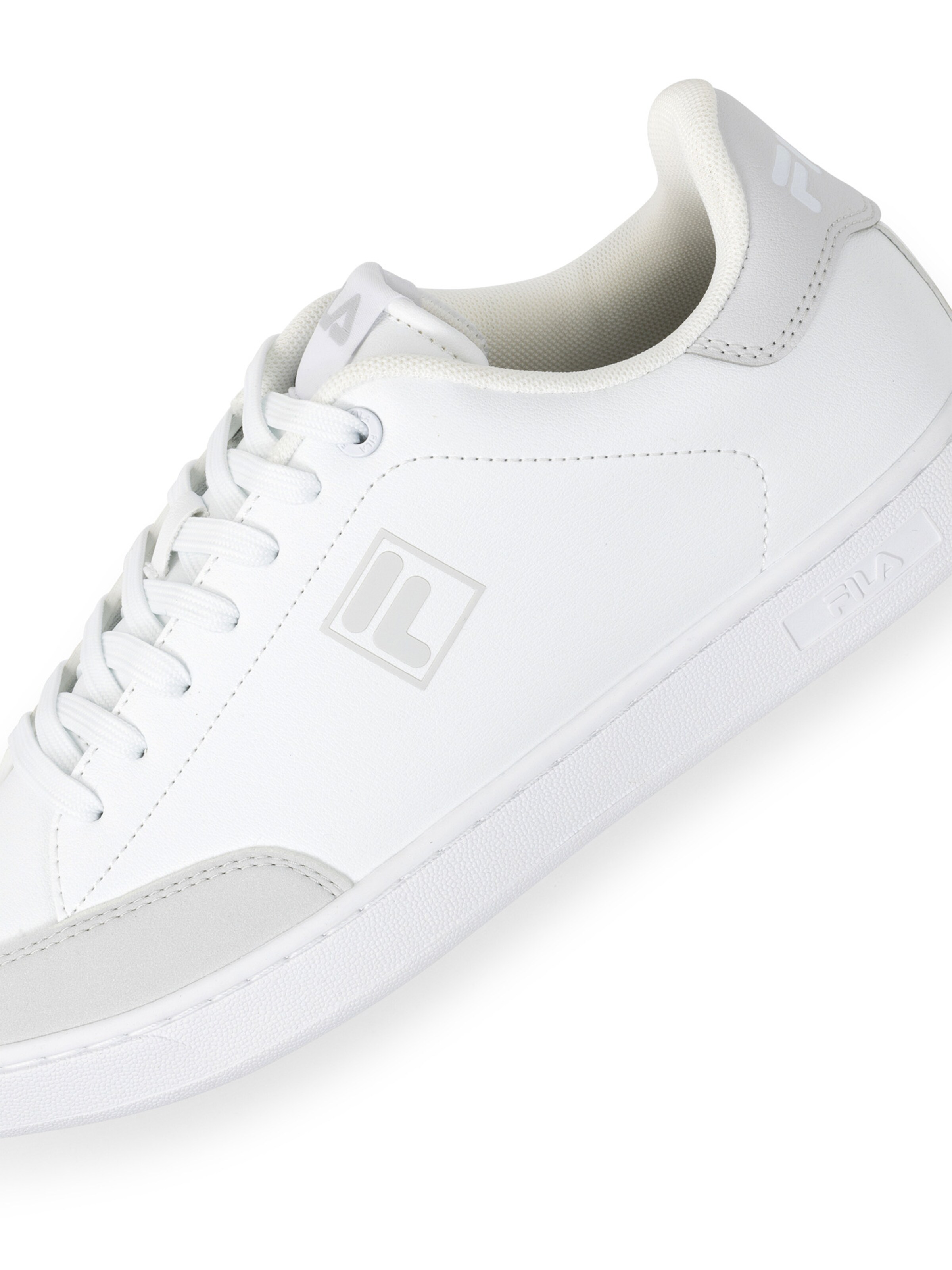 FILA Σνίκερ χαμηλό 'Courtbay' σε λευκό