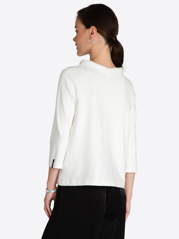 Camicia da donna ' Alide ' di Jascha Stockholm in bianco