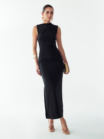 St MRLO - Vestido de noche 'AURORA' en negro: frente