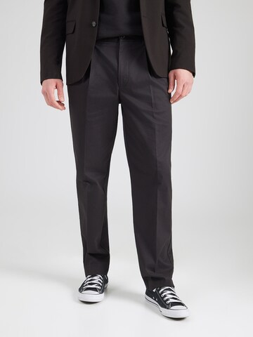 Calvin Klein regular Παντελόνι πλισέ σε μαύρο: μπροστά