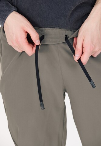 Virtus Tapered Funktionshose 'Mack' in Grau