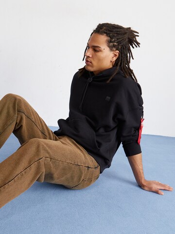 ALPHA INDUSTRIES Dressipluus 'Essentials', värv must