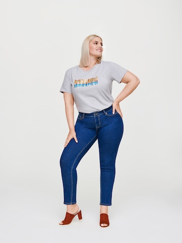 Rock Your Curves by Angelina K. Jeans in Blue: front