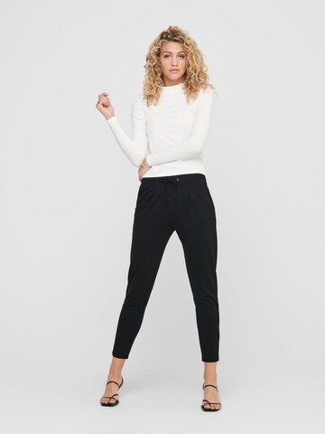 Tapered Pantaloni con pieghe 'Pretty' di JDY in nero