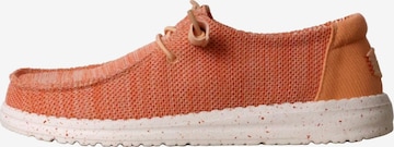 Chaussure basse HEY DUDE en orange : devant