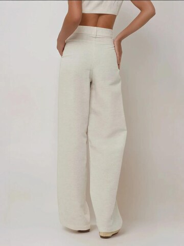 Wide Leg Pantalon à pince Hiccup en blanc