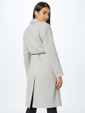 Manteau mi-saison 'Madlin' ABOUT YOU en gris