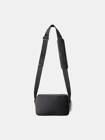 Sac à bandoulière Bershka en noir