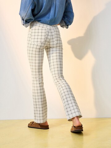 Bootcut Leggings Next en blanc