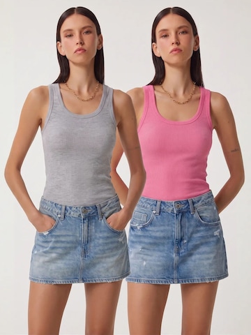 Top 'Tanktops & Camis' di Happiness İstanbul in rosa: frontale