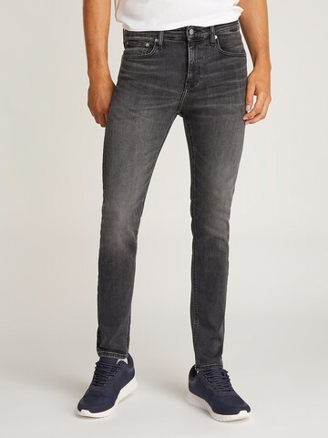Skinny Jeans di Calvin Klein Jeans in nero: frontale