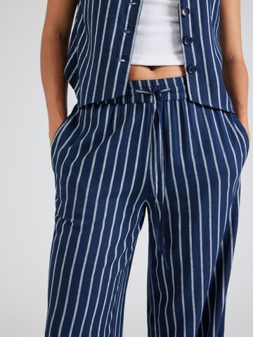 Loosefit Pantaloni 'PCPIA' di PIECES in blu