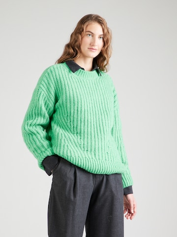 s.Oliver Sweater in Green: front