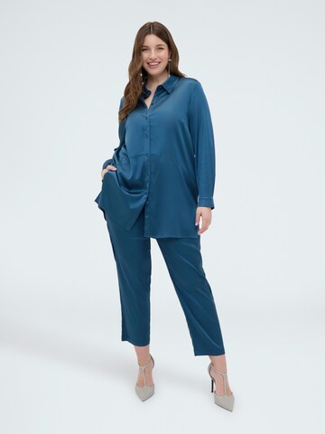 Regular Pantalon Fiorella Rubino en bleu : devant