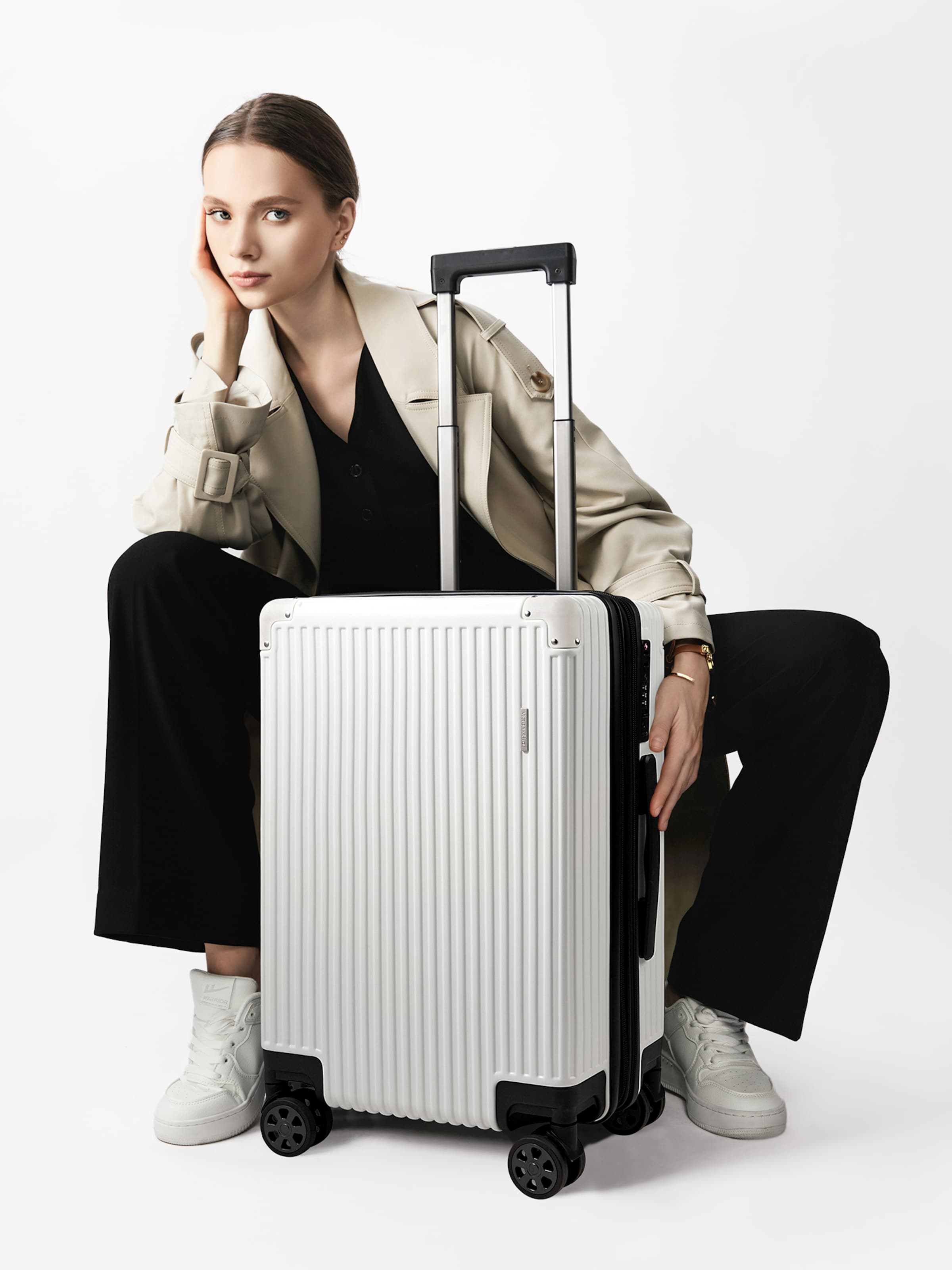 Valigia 'Dexter' di Victoria Hyde in bianco: frontale