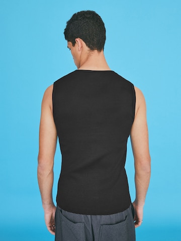 Bershka Shirt in Schwarz