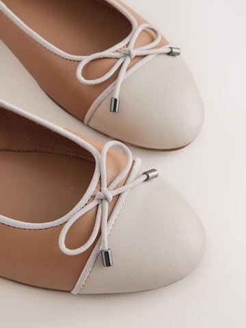 Ballerina 'Forever Comfort' di Next in beige