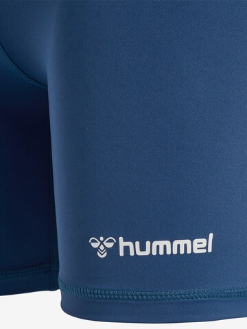 Hummel Slimfit Sporthose 'Active' in Blau