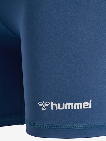 Hummel Slimfit Sportbroek 'Active' in Blauw