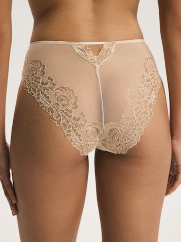 Panty 'Taillenslip Venus, hohe Leibhöhe, florale Spitze, transparent' di ESOTIQ in beige