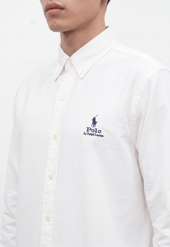 Polo Ralph Lauren Средняя посадка Рубашка в Белый