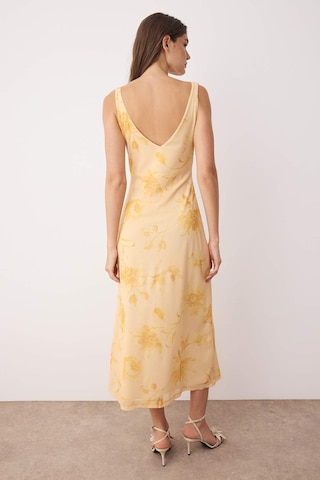 Abito di Trendyol in giallo