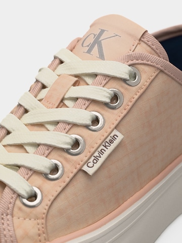 Sneaker low de la Calvin Klein pe roz