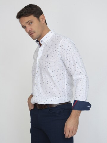 Regular fit Camicia 'Krakow' di Sir Raymond Tailor in bianco