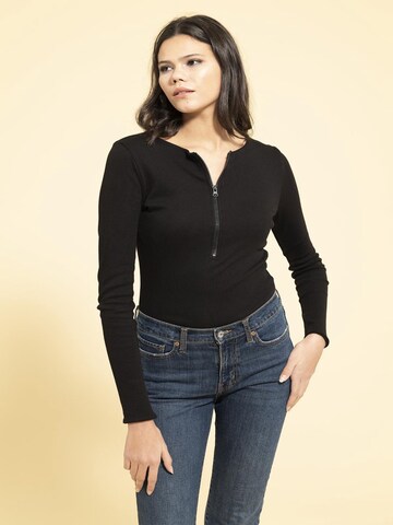For You Moda Blouse in Zwart