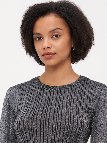 Vero Moda Petite Sweter 'VMTALIA' w kolorze czarny