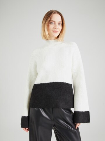 Pull-over 'Nuur' VILA en blanc : devant