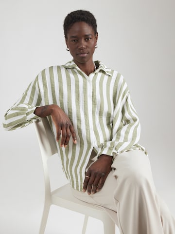 Camicia da donna 'Le44ony' di Hailys in bianco: frontale