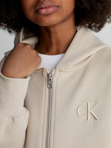 Calvin Klein Jeans - Sudadera con cremallera en beige