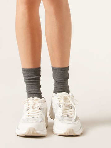 CALZEDONIA Socken in Grau