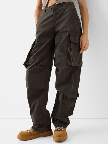 Bershka Loosefit Cargo nadrágok - zöld