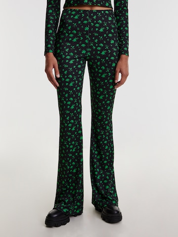 Flared Pantaloni 'Zelinda' di EDITED in verde: frontale