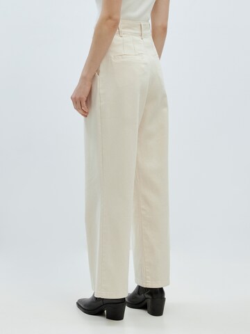 EDITED Wide leg Bandplooi jeans 'Ellis' in Beige