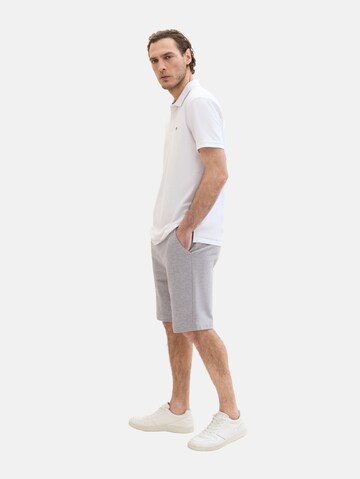 TOM TAILOR Regular Shorts in Grau